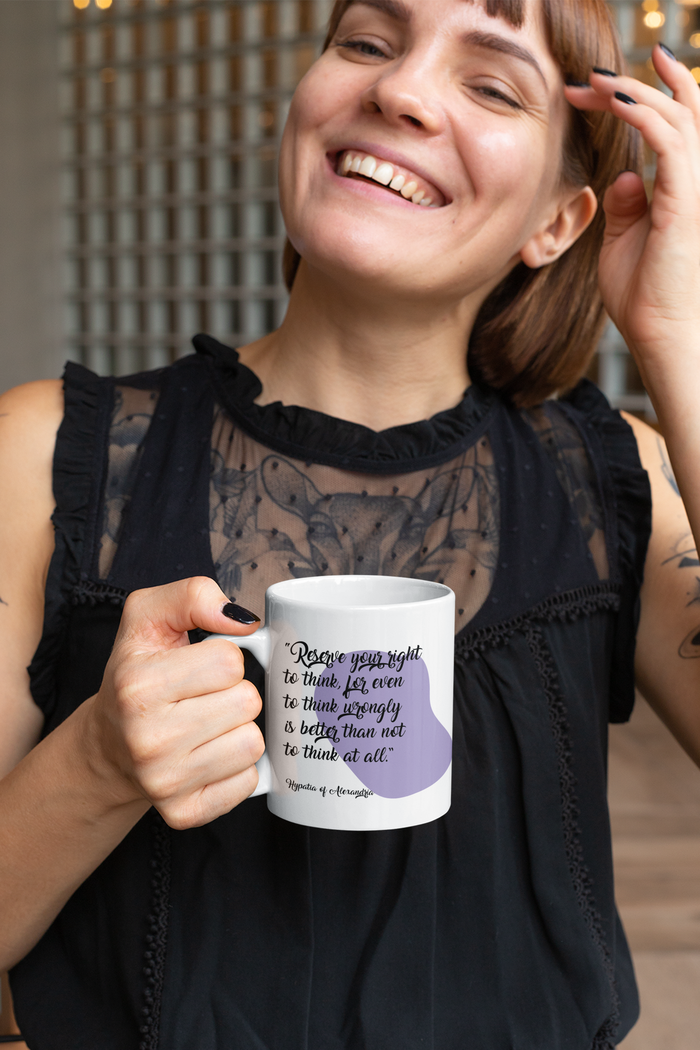 Taza con cita de Hipatia